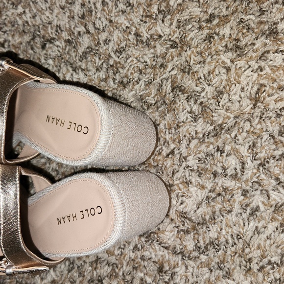 Cole Haan, Josie Block Heel Sandal. Size 11B - Picture 8 of 8